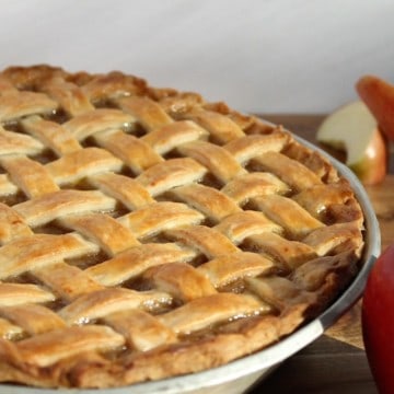 A beautiful lattice topped homemade apple pie, this recipe is great for beginners.