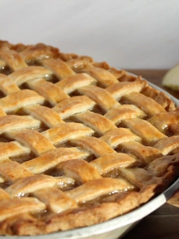A beautiful lattice topped homemade apple pie, this recipe is great for beginners.