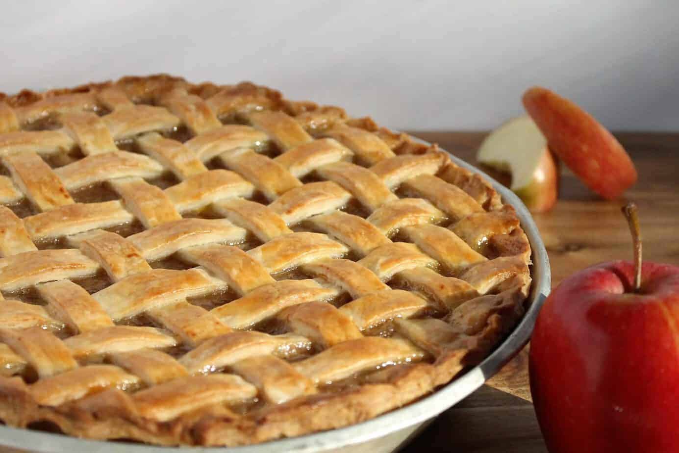 Old Fashioned Apple Pie From Scratch