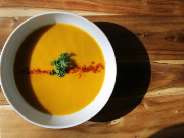 A simple and healthy from scratch butternut squash soup with curry recipe