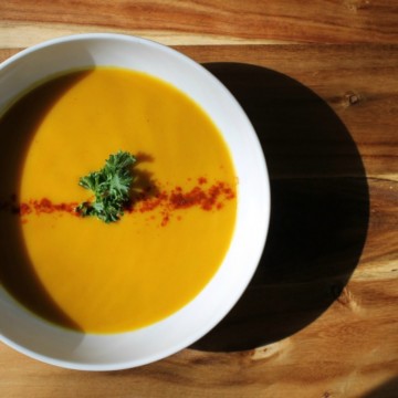 A simple and healthy from scratch butternut squash soup with curry recipe