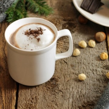 A perfectly nutty and comforting drink to enjoy on a cold day, homemade hazelnut hot cocoa is easy to make and enjoyed by the whole family. Great after a day outside skating or sitting around a campfire! #hotchocolate #chocolate #hotcocoa #cocoa #drinks #winter