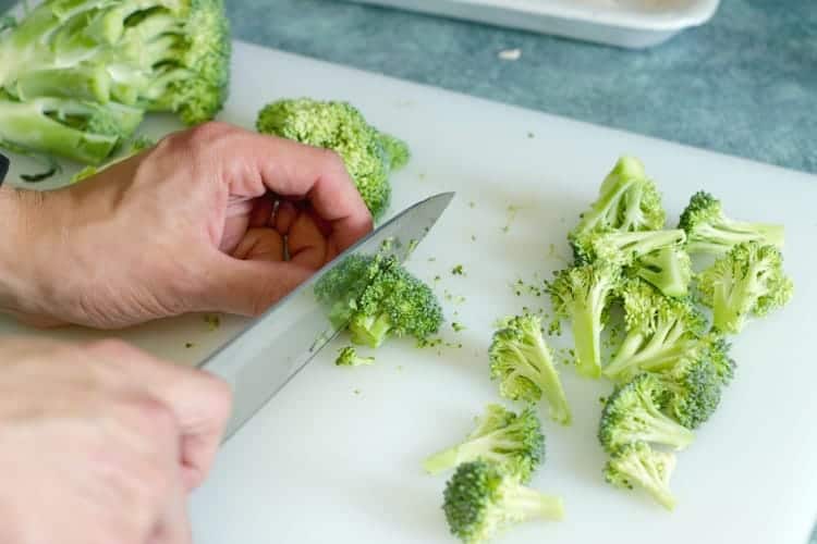 cutting broccoli into florets