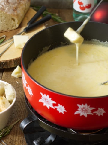 Swiss cheese fondue