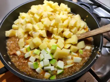 Add diced potatoes and zucchini to potato goulash