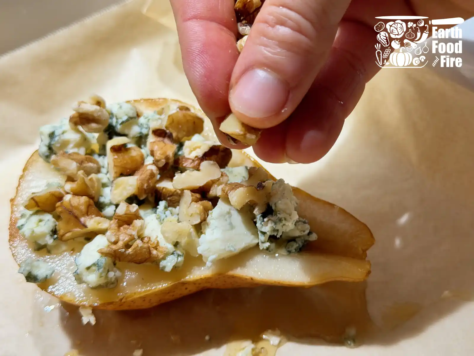 Adding walnuts to pear