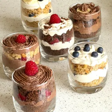Easy Cake Cups Recipe: Layered Desserts in a Jar