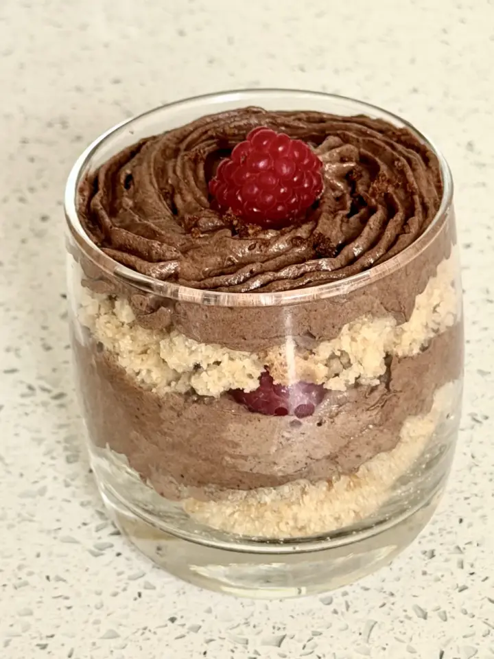 Cake Cups Recipe: Layered Desserts in a Jar - vanilla, chocolate with raspberries