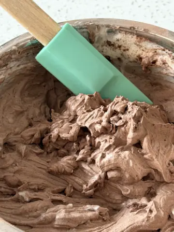 Chocolate Mascarpone cake Filling mixed
